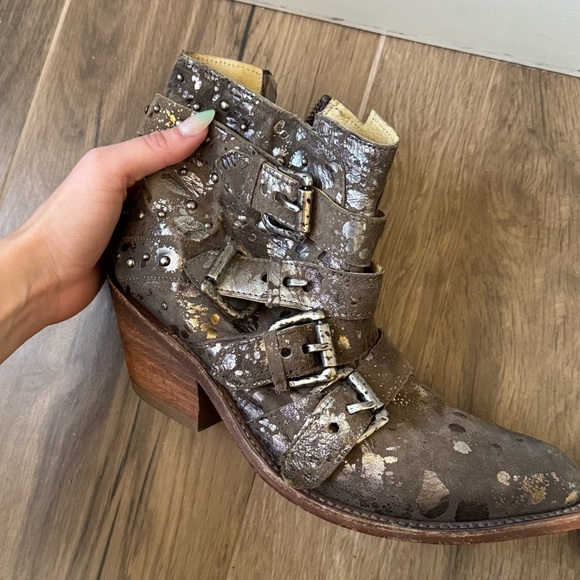 LIBERTY BLACK Paint Splatter Metallic Amy Western Leather Ankle Boots - Picture 2 of 7